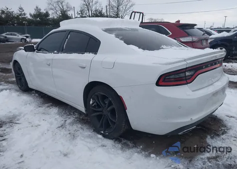 2015 Dodge Charger Road/Track z USA, uszkodzony, nr VIN 2C3CDXCT4FH741714